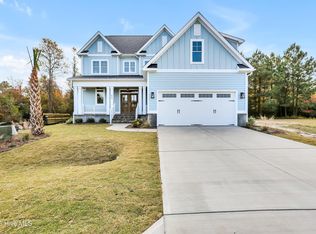 826 Lake Willow Way, Holly Ridge, NC 28445