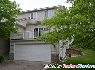 983 Santa Vera Dr, Chanhassen, MN 55317