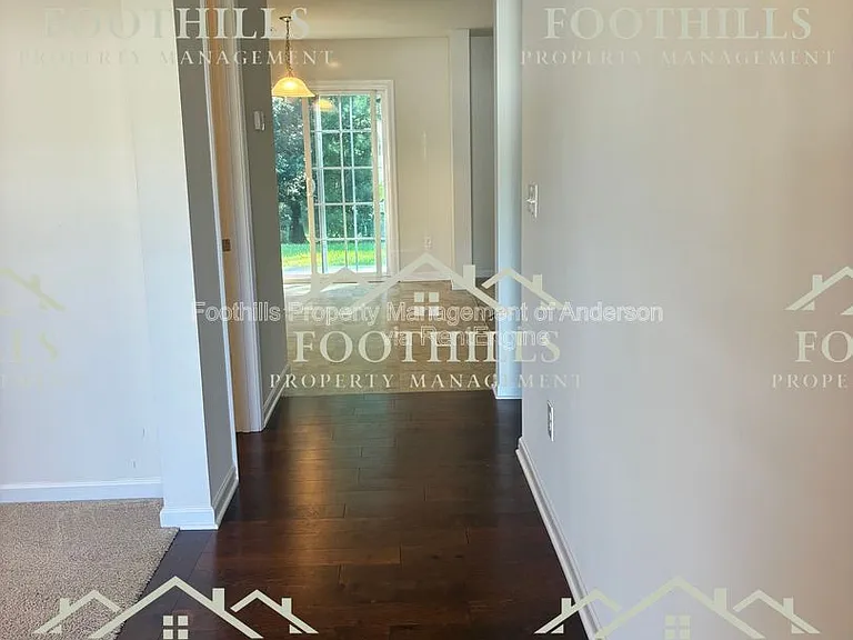 31 Ravencrest Dr — Photo 8
