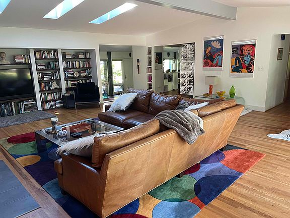 5th image of 6 Shipman Cir