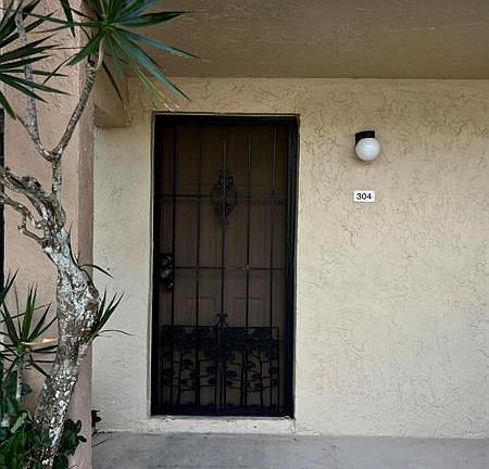 4th image of 9466-9466 Boca Cove Cir #304