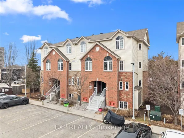 57 Steele Park Poin, Ottawa, ON K1J 0J2