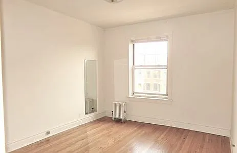 1051 W North Shore Ave #2E — Photo 3