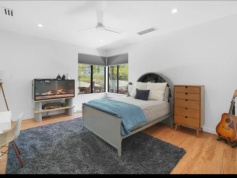 4135 Valley Ridge Rd — Photo 13