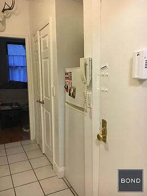 Rented by Bond New York | media 31