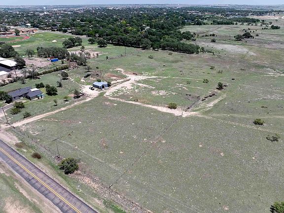 3rd image of Tierra Blanca Dr