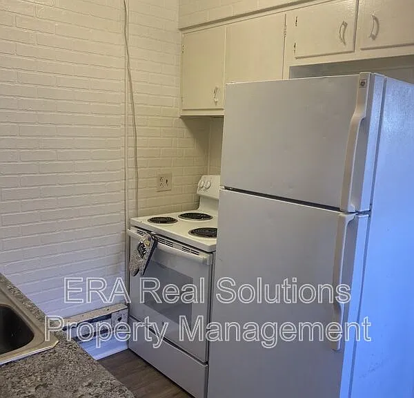 2206 McGuffey Rd — Photo 4