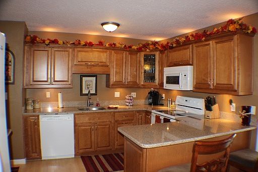 3rd image of 1332 Atlantic Dr