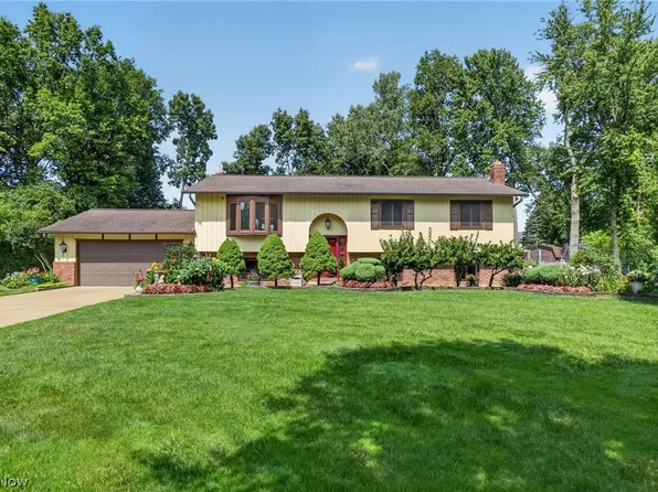 7390 Belvedere Dr, Mentor, OH 44060