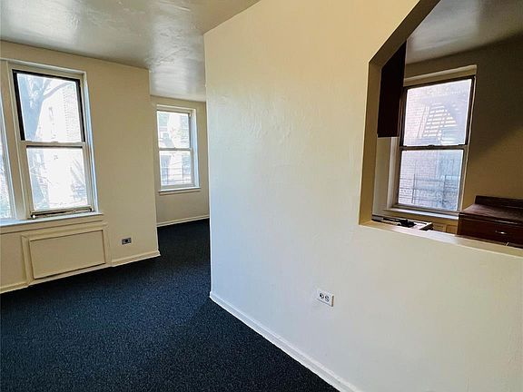 3rd image of 2385 Barker Avenue #2U