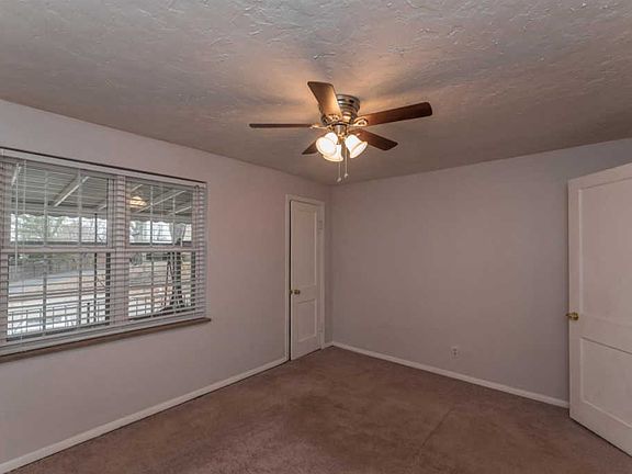 5th image of 2335 Sherwood Ln