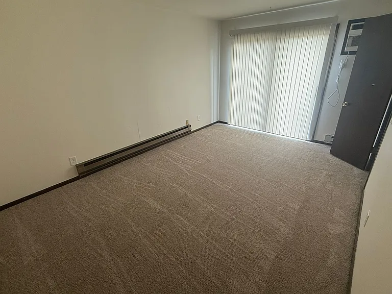 257-261 Broadway Dr — Photo 5