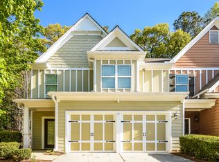 296 Parc View Ln, Holly Springs, GA 30188