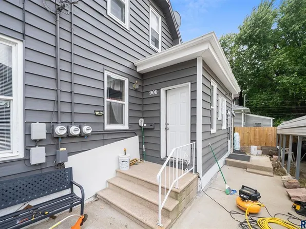 902 W 8th St, Sioux Falls, SD 57104
