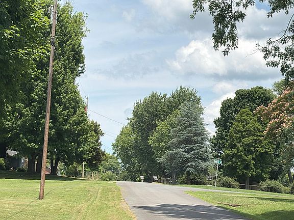 5th image of 2718 Mayfield Dr