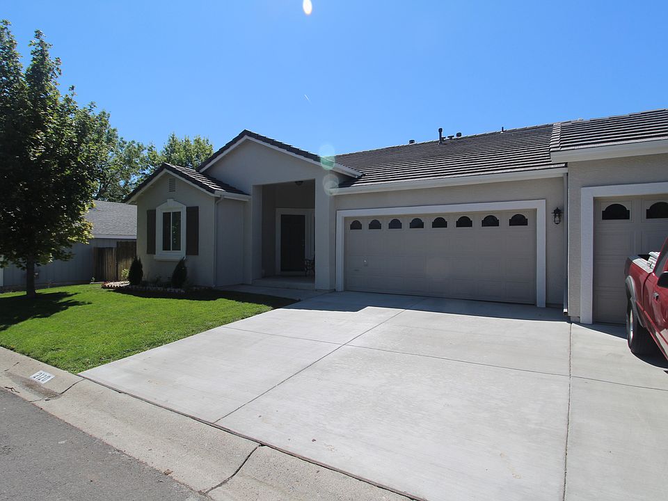 1st image of 2120 Stoneridge Dr