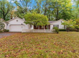 990 Westport Dr, Youngstown, OH 44511
