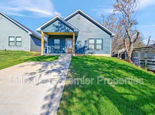 721 E Texas St, Denison, TX 75021