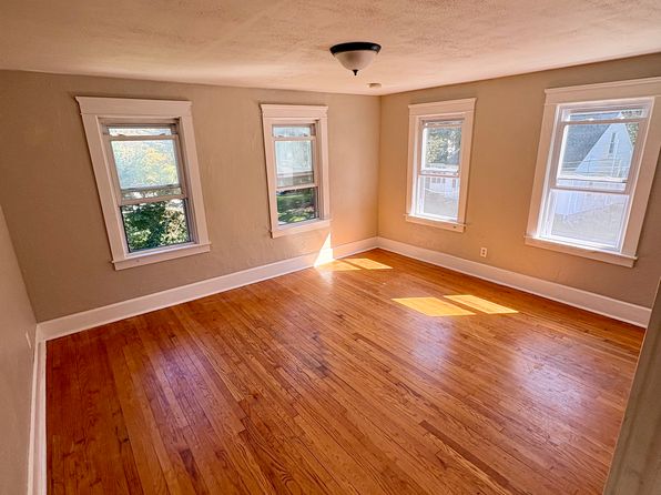 5 Daniels St #2