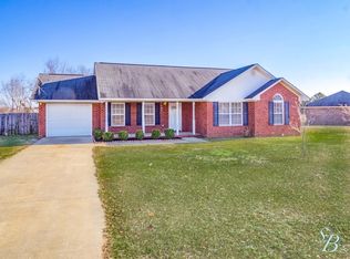 3385 Drayton Dr, Dalzell, SC 29040