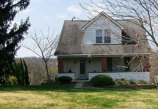 1st image of 210 Pine St