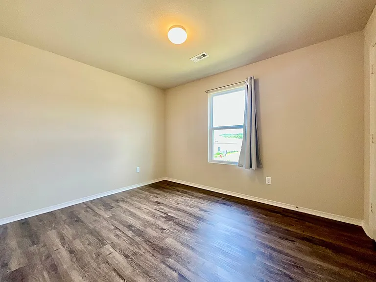 4401 Olympic Dr — Photo 16