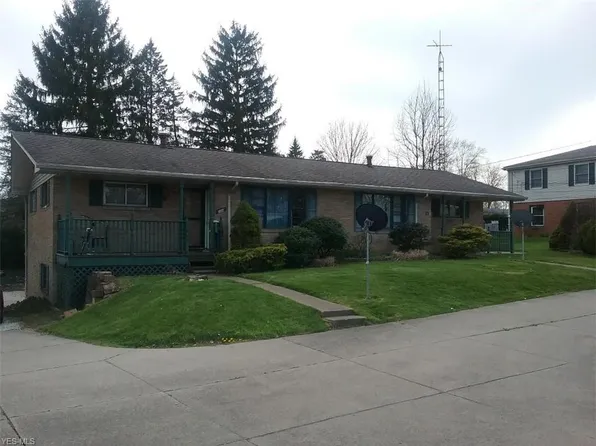 106 W Reno Dr, Louisville, OH 44641