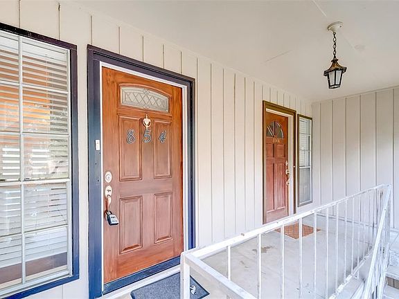 4th image of 854 Wax Myrtle Ln Unit A