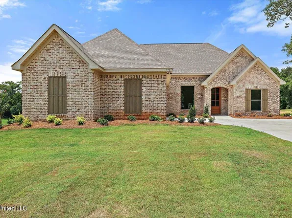 978 Mullican Rd, Florence, MS 39073