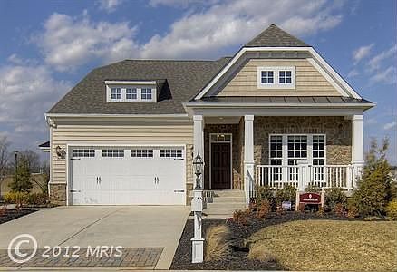 1st image of 607 Samantha Ct