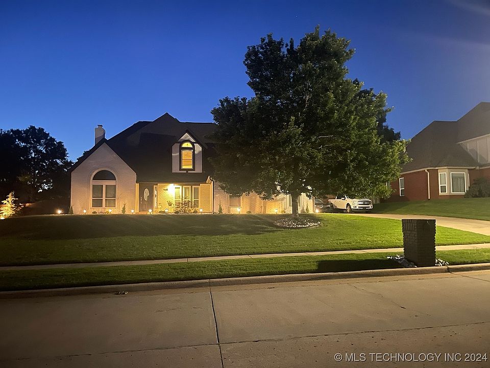 1st image of 3808 S Orange Cir