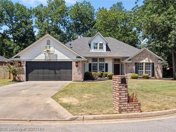 3209 Fincastle Dr, Fort Smith, AR 72908