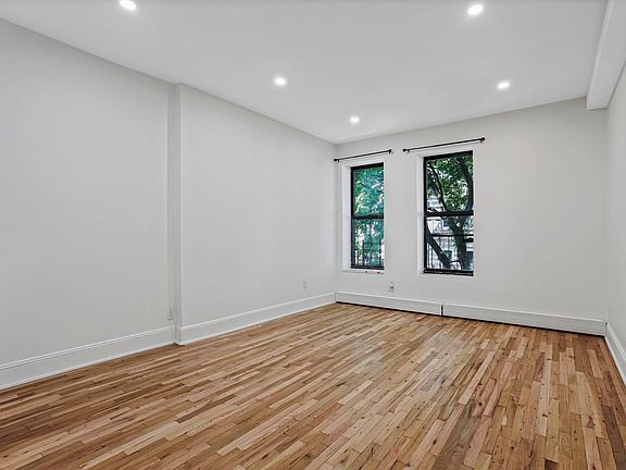 2nd image of 1821 Madison St #6