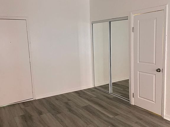 2nd image of 1438 Wright St #366