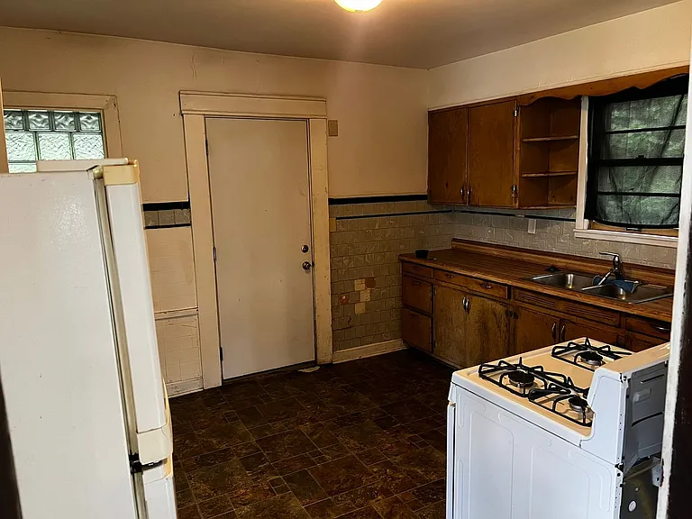 125 Como Ave — Photo 13