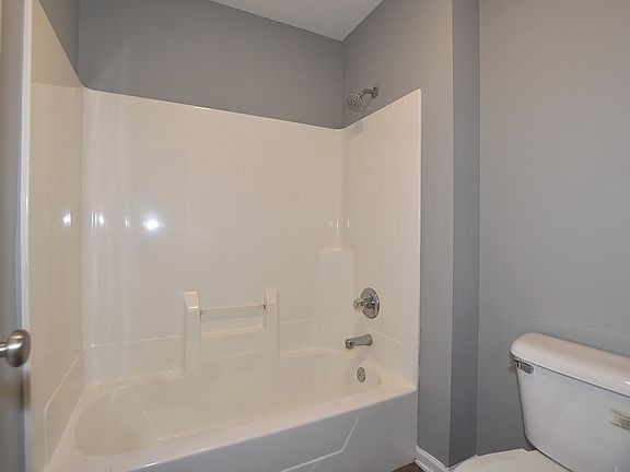 5th image of 13650 Hunter Dr