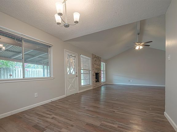 4th image of 11647 Corkwood Dr