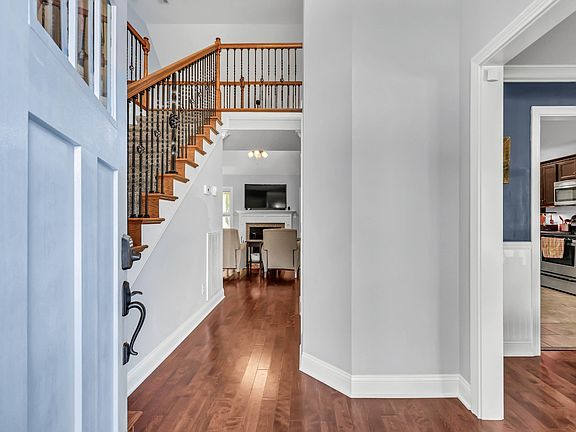 4th image of 1532 Eads Ct