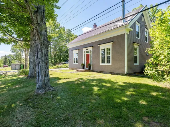 3473 Highway 215 Ctr, Centre Burlington, NS B0N 1E0