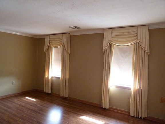 2nd image of 2335 Leon C Simon Dr
