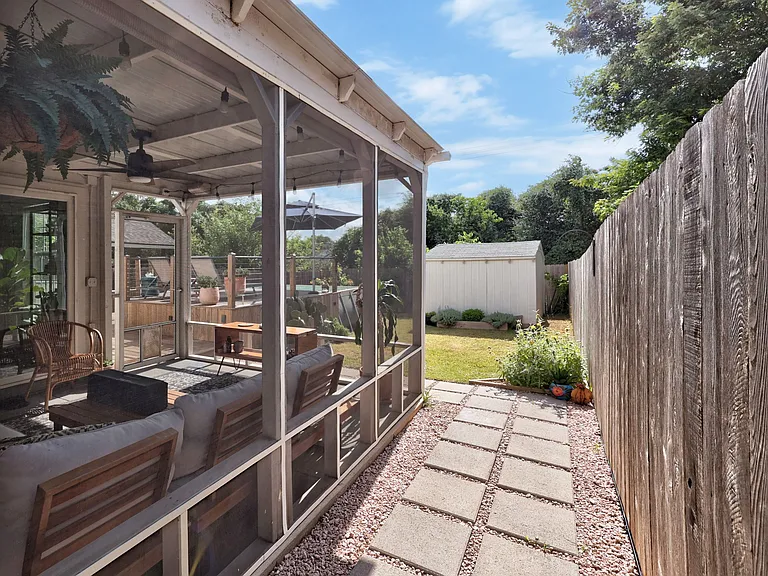 7201 Alegre Pass — Photo 32
