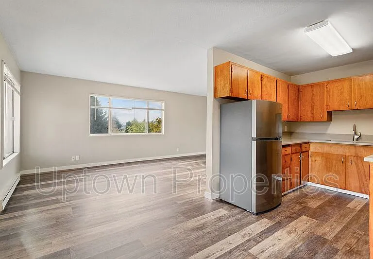 4127 SE 28th Ave — Photo 1