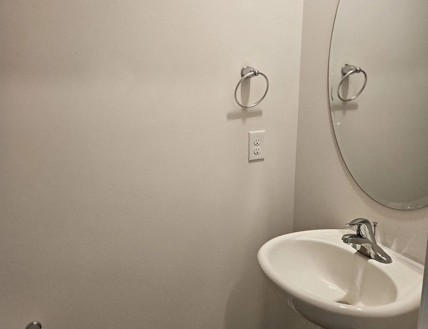 3 bed, 2.5 bath, $1,675 — Photo 3