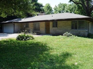 5723 Newburgh Rd, Evansville, IN 47715