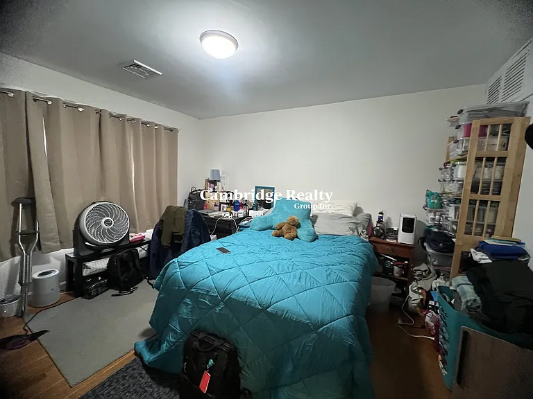 52 Raymond Ave — Photo 16