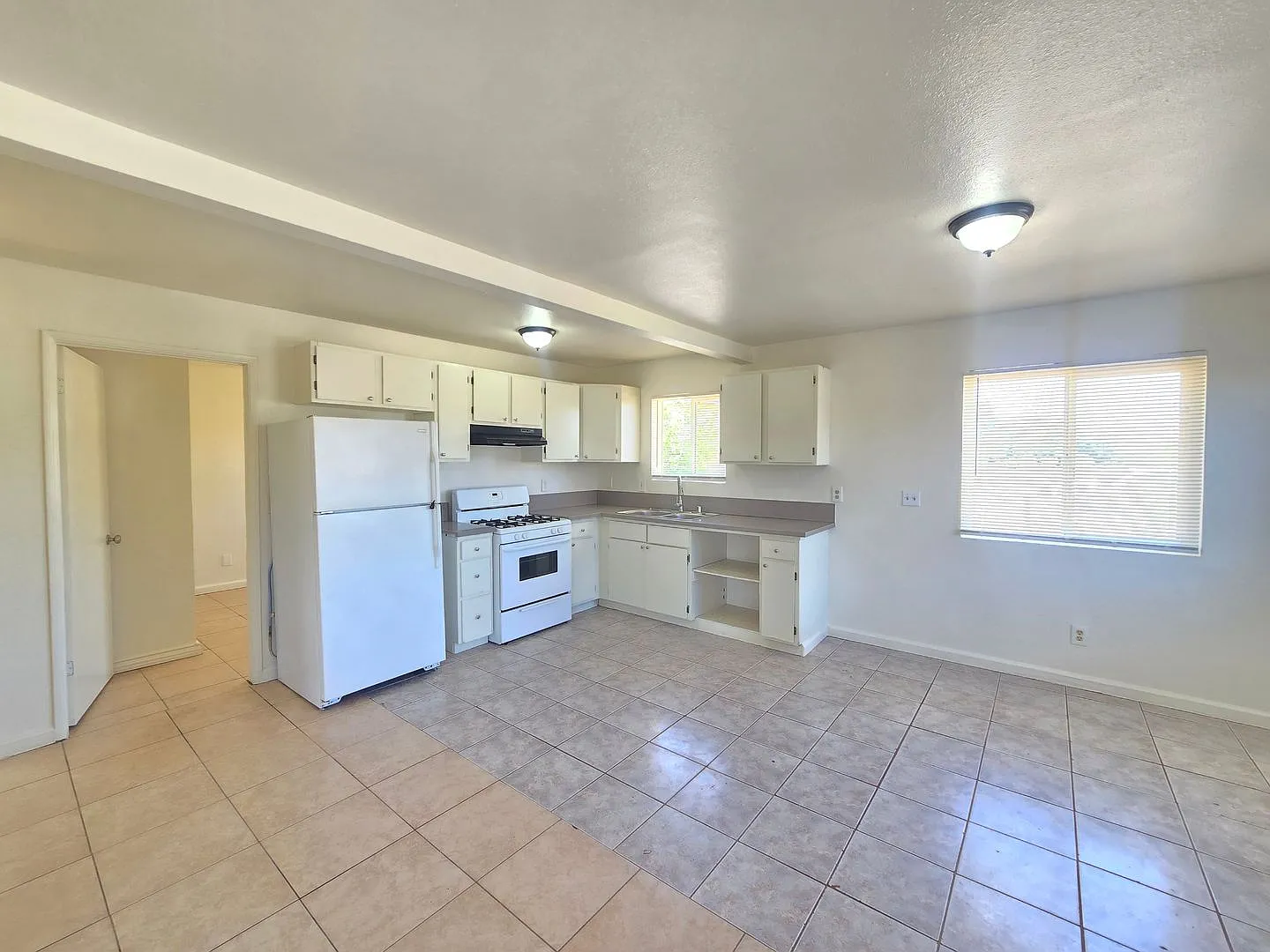 20912 83rd St #C — Photo 3