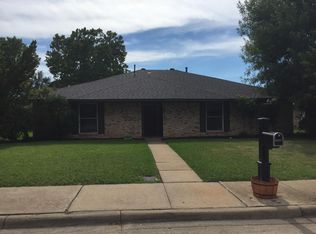 1920 Maxwell Dr, Lewisville, TX 75077