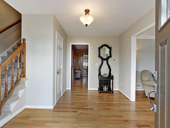 4th image of 3261 Turtle Lake Dr SE
