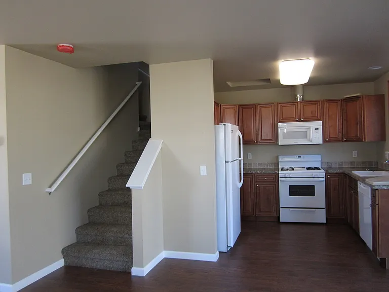 2175 Siddle Loop — Photo 4