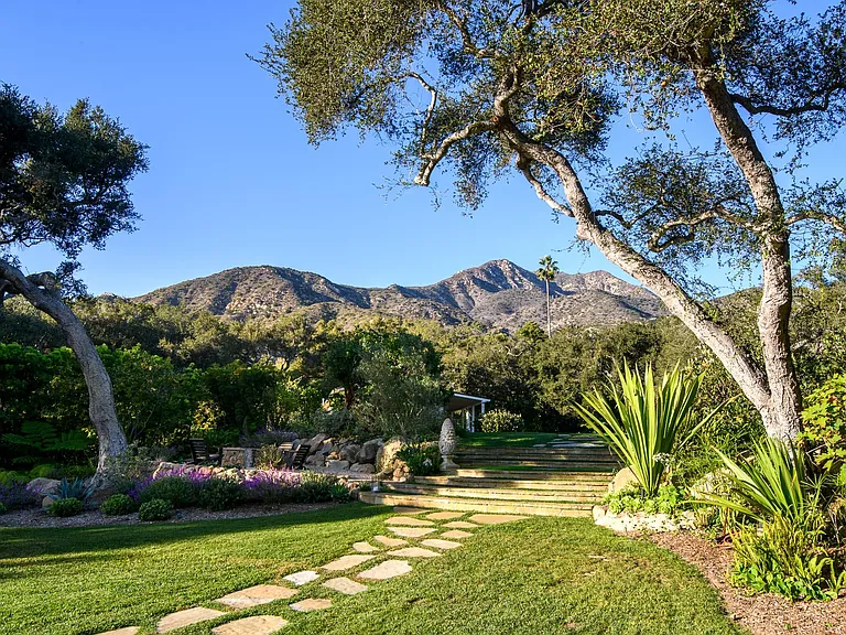 2148 Piedras Dr — Photo 34